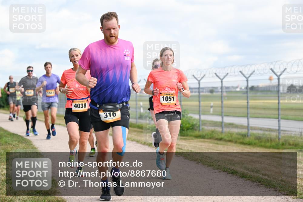 14.09.2025 - Airport Race Dr. Thomas Lammeyer http://msf.ph/oto/8867660 14.09.2025 12:09:47 Laufen 4261, 1551, 4038, 1051, 316 meine-sportfotos.de