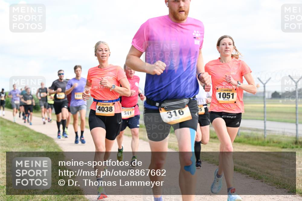 14.09.2025 - Airport Race Dr. Thomas Lammeyer http://msf.ph/oto/8867662 14.09.2025 12:09:48 Laufen 155, 4038, 341, 316, 35, 1051 meine-sportfotos.de