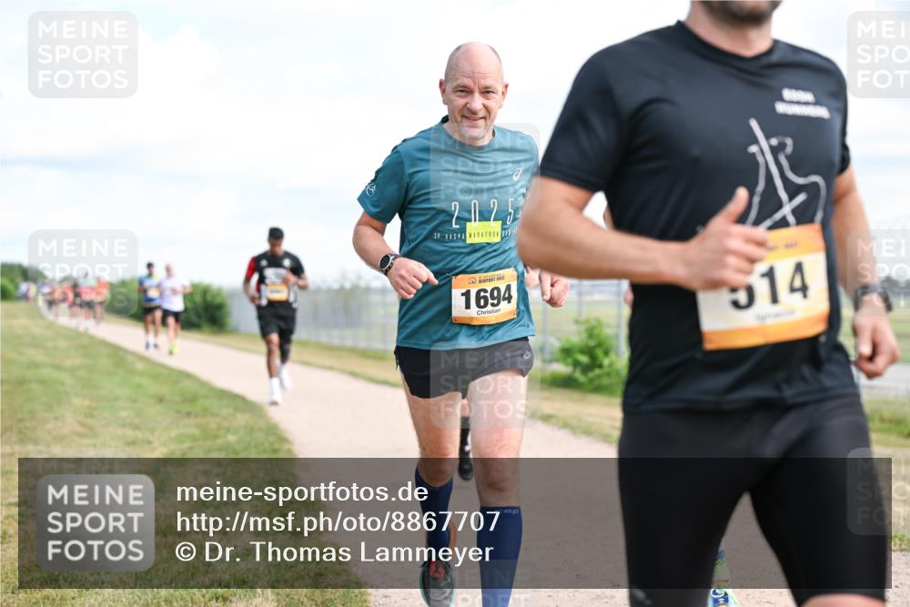 14.09.2025 - Airport Race Dr. Thomas Lammeyer http://msf.ph/oto/8867707 14.09.2025 12:09:56 Laufen 2025, 39, 1694, 514 meine-sportfotos.de