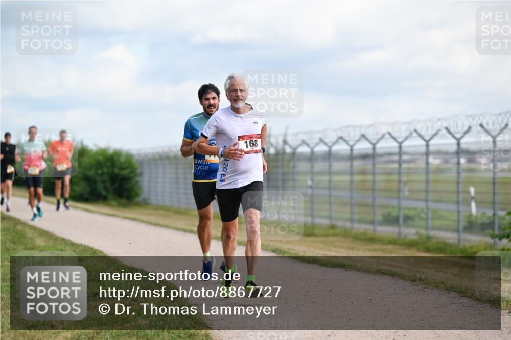 14.09.2025 - Airport Race Dr. Thomas Lammeyer http://msf.ph/oto/8867727 14.09.2025 12:10:01 Laufen 168 meine-sportfotos.de