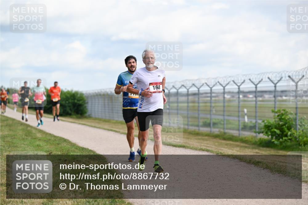 14.09.2025 - Airport Race Dr. Thomas Lammeyer http://msf.ph/oto/8867732 14.09.2025 12:10:02 Laufen 168 meine-sportfotos.de