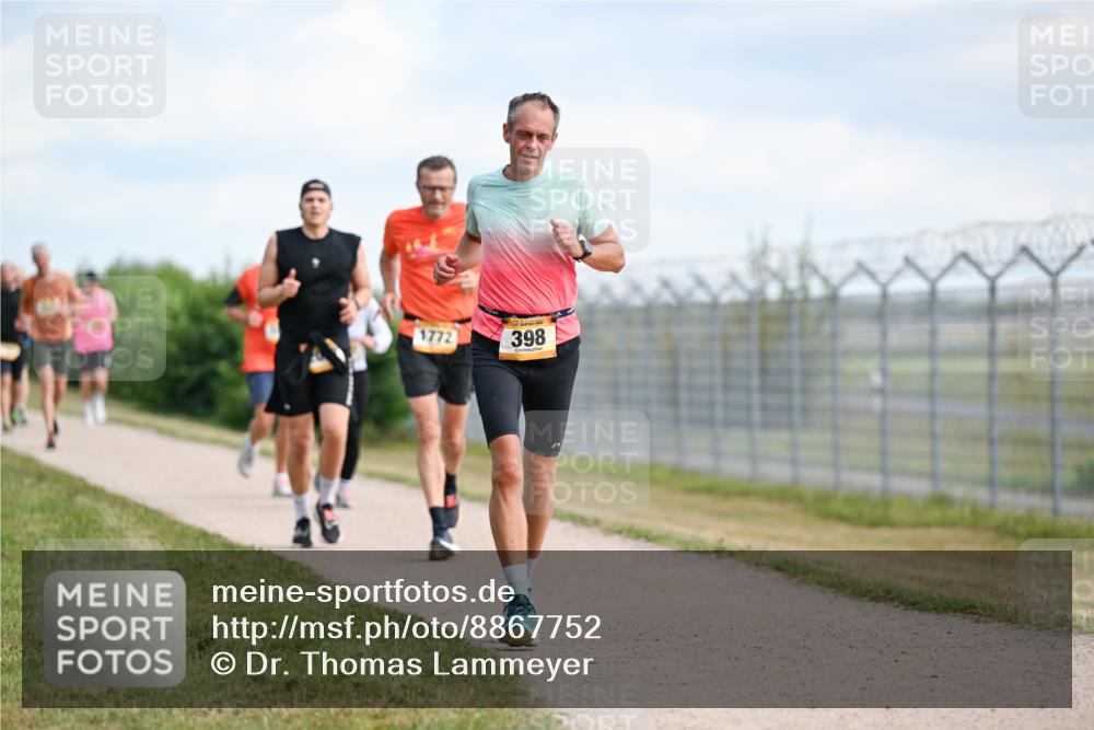 14.09.2025 - Airport Race Dr. Thomas Lammeyer http://msf.ph/oto/8867752 14.09.2025 12:10:08 Laufen 1772, 398 meine-sportfotos.de