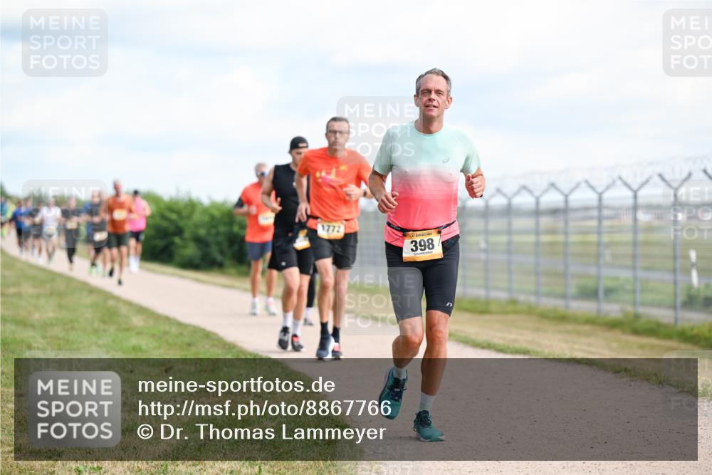 14.09.2025 - Airport Race Dr. Thomas Lammeyer http://msf.ph/oto/8867766 14.09.2025 12:10:10 Laufen 1772, 398 meine-sportfotos.de