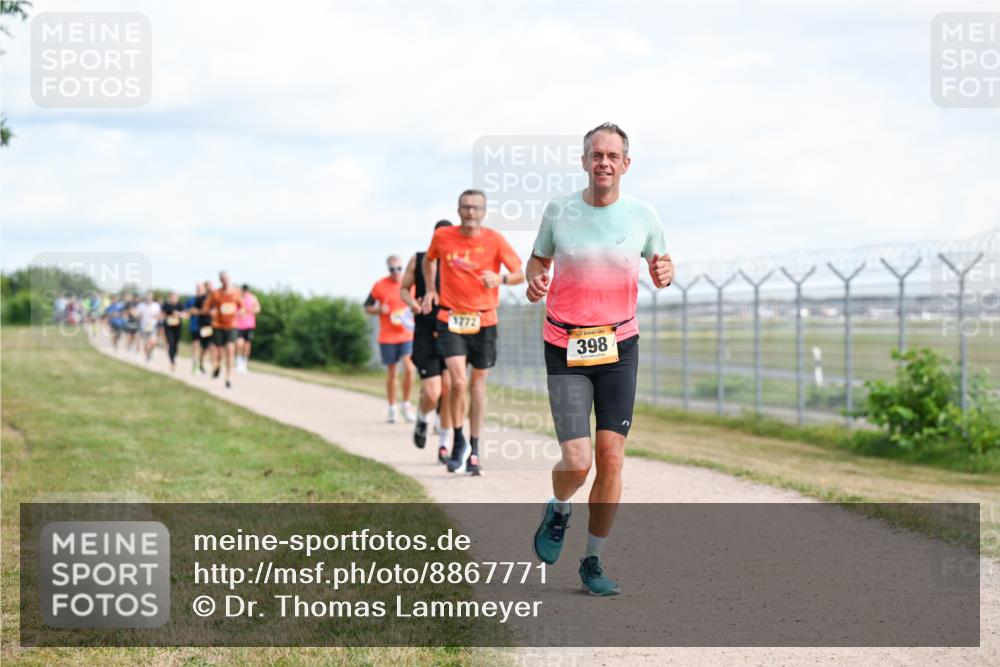 14.09.2025 - Airport Race Dr. Thomas Lammeyer http://msf.ph/oto/8867771 14.09.2025 12:10:10 Laufen 1772, 398 meine-sportfotos.de