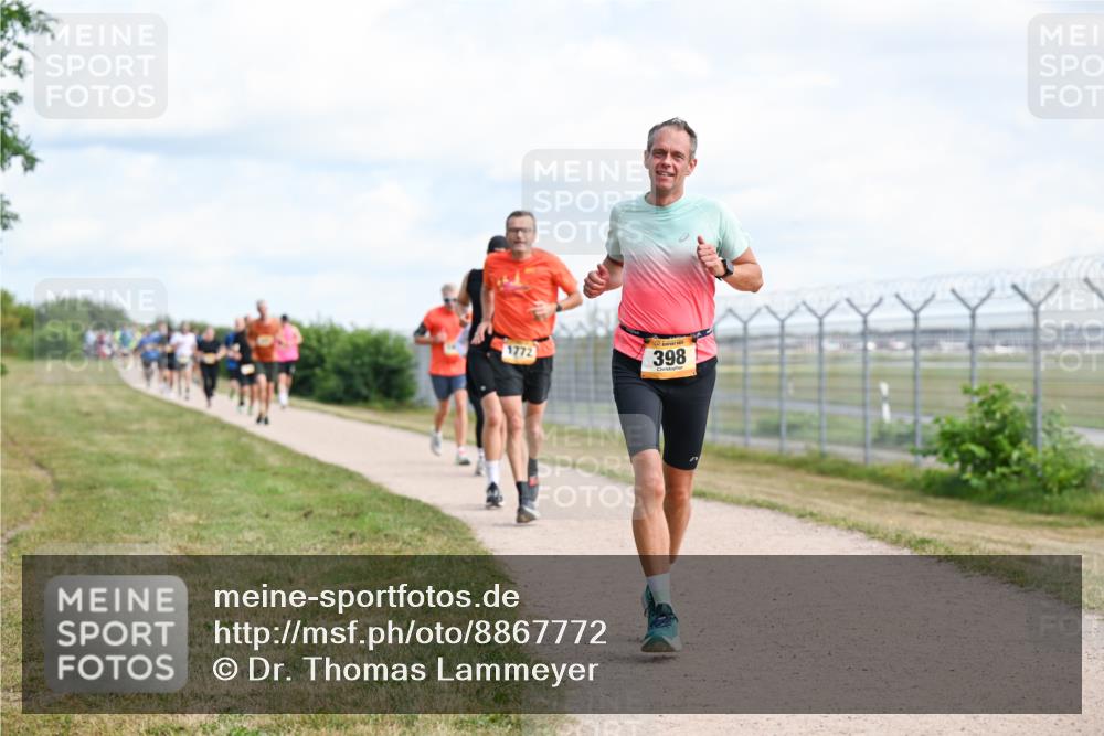 14.09.2025 - Airport Race Dr. Thomas Lammeyer http://msf.ph/oto/8867772 14.09.2025 12:10:11 Laufen 1772, 398 meine-sportfotos.de