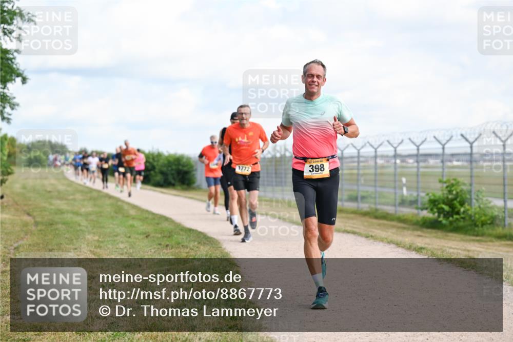 14.09.2025 - Airport Race Dr. Thomas Lammeyer http://msf.ph/oto/8867773 14.09.2025 12:10:11 Laufen 1772, 398 meine-sportfotos.de