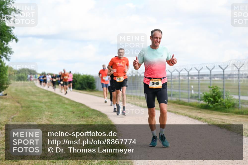 14.09.2025 - Airport Race Dr. Thomas Lammeyer http://msf.ph/oto/8867774 14.09.2025 12:10:11 Laufen 1772, 398 meine-sportfotos.de