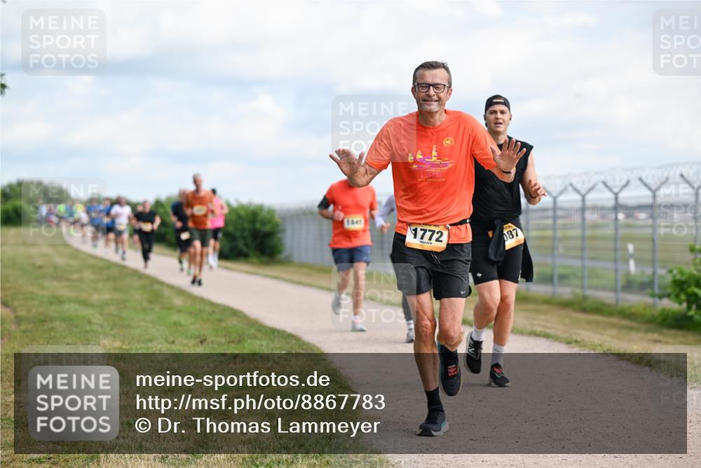 14.09.2025 - Airport Race Dr. Thomas Lammeyer http://msf.ph/oto/8867783 14.09.2025 12:10:13 Laufen 1441, 1772, 087 meine-sportfotos.de