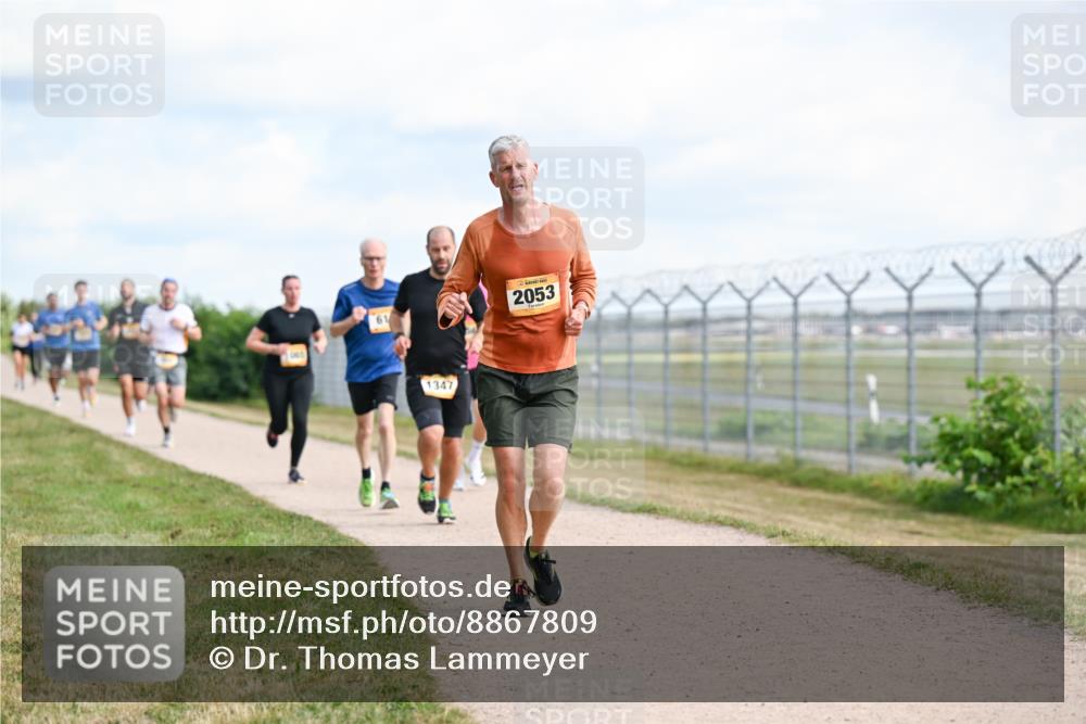 14.09.2025 - Airport Race Dr. Thomas Lammeyer http://msf.ph/oto/8867809 14.09.2025 12:10:19 Laufen 2053, 61, 1347 meine-sportfotos.de