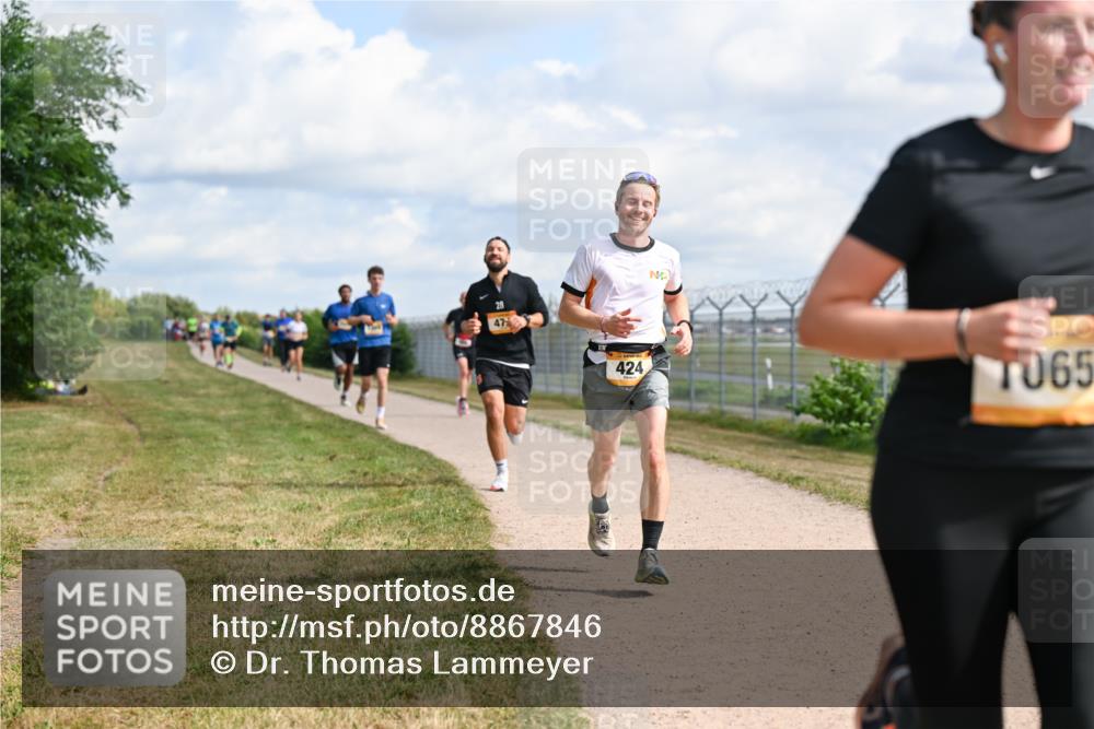 14.09.2025 - Airport Race Dr. Thomas Lammeyer http://msf.ph/oto/8867846 14.09.2025 12:10:26 Laufen 28, 47, 424, 065 meine-sportfotos.de