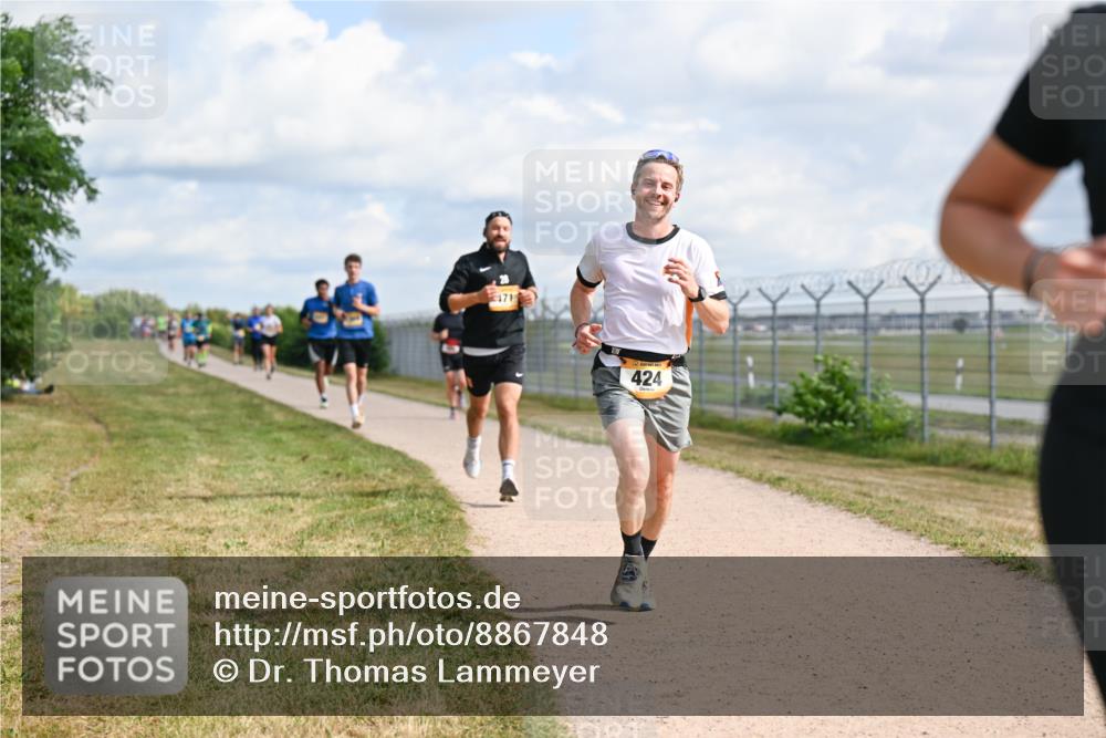14.09.2025 - Airport Race Dr. Thomas Lammeyer http://msf.ph/oto/8867848 14.09.2025 12:10:26 Laufen 471, 424 meine-sportfotos.de