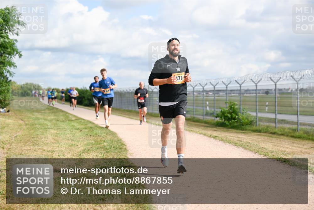 14.09.2025 - Airport Race Dr. Thomas Lammeyer http://msf.ph/oto/8867855 14.09.2025 12:10:28 Laufen 28, 171 meine-sportfotos.de