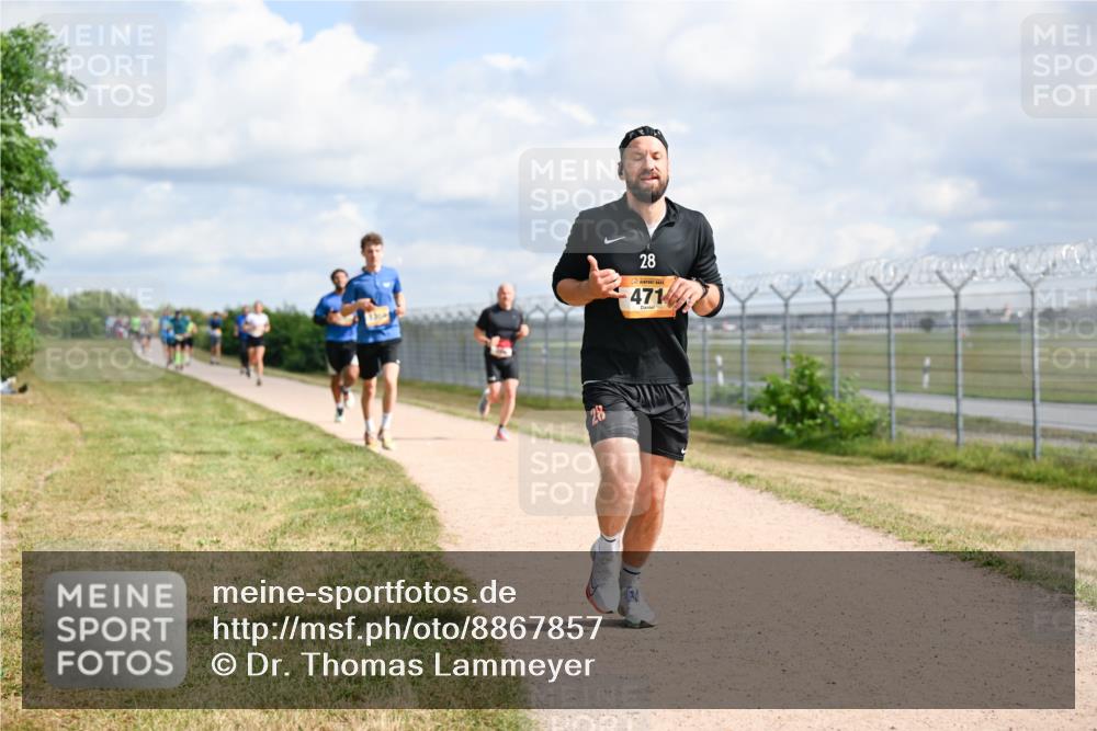 14.09.2025 - Airport Race Dr. Thomas Lammeyer http://msf.ph/oto/8867857 14.09.2025 12:10:28 Laufen 28, 28, 4714 meine-sportfotos.de