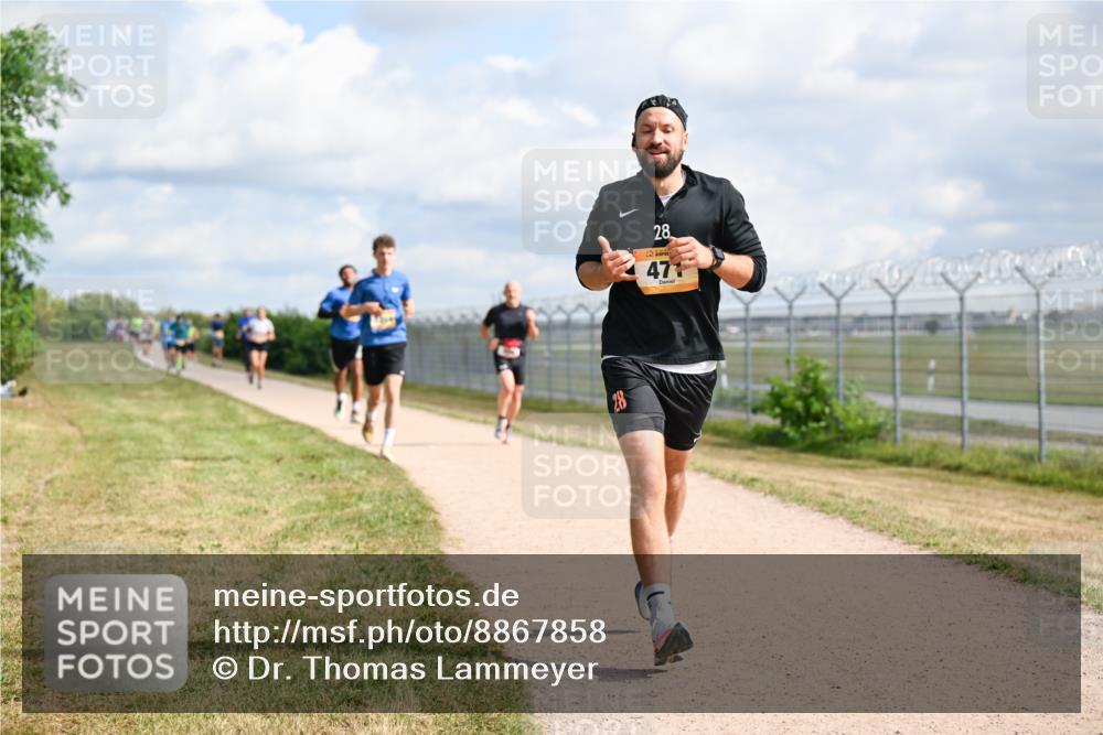 14.09.2025 - Airport Race Dr. Thomas Lammeyer http://msf.ph/oto/8867858 14.09.2025 12:10:28 Laufen 28, 47 meine-sportfotos.de