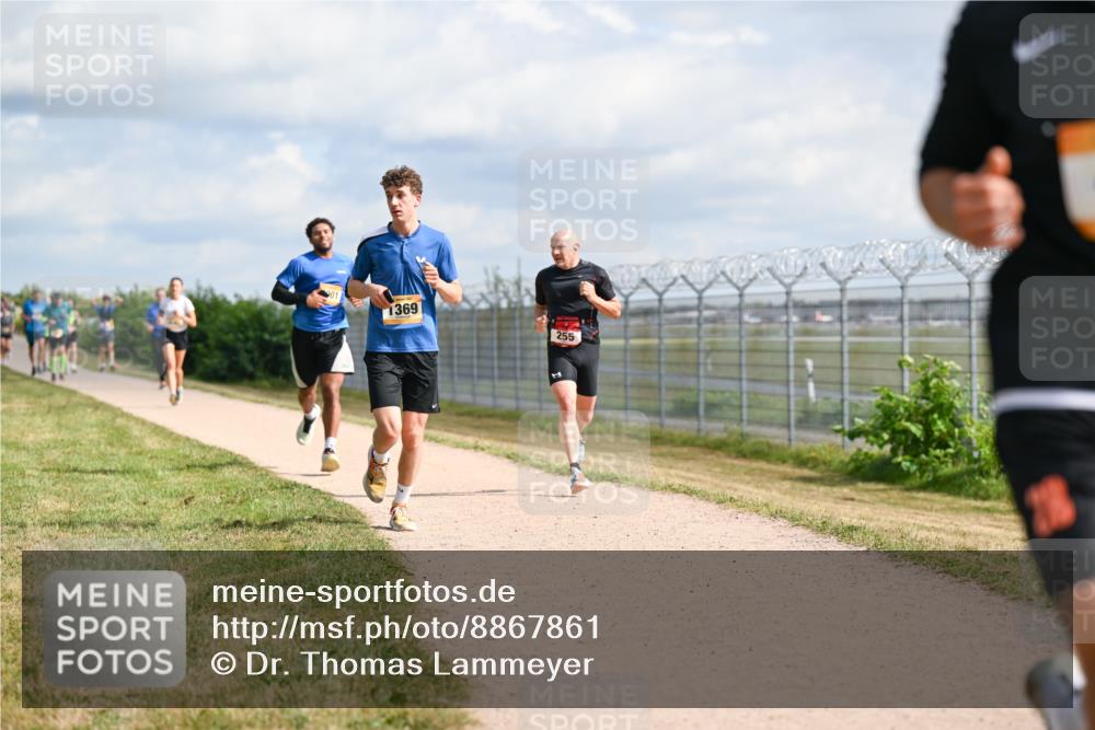 14.09.2025 - Airport Race Dr. Thomas Lammeyer http://msf.ph/oto/8867861 14.09.2025 12:10:29 Laufen 1369, 255 meine-sportfotos.de