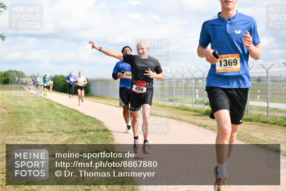 14.09.2025 - Airport Race Dr. Thomas Lammeyer http://msf.ph/oto/8867880 14.09.2025 12:10:32 Laufen 200, 255, 1369 meine-sportfotos.de