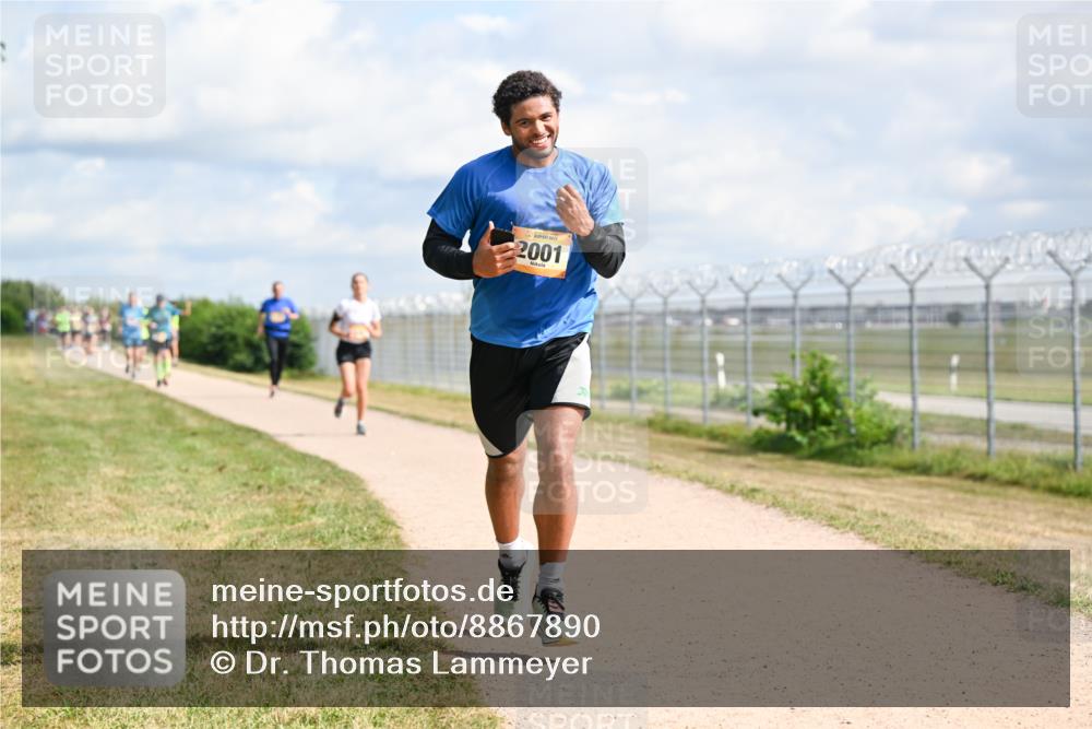14.09.2025 - Airport Race Dr. Thomas Lammeyer http://msf.ph/oto/8867890 14.09.2025 12:10:34 Laufen 2001 meine-sportfotos.de