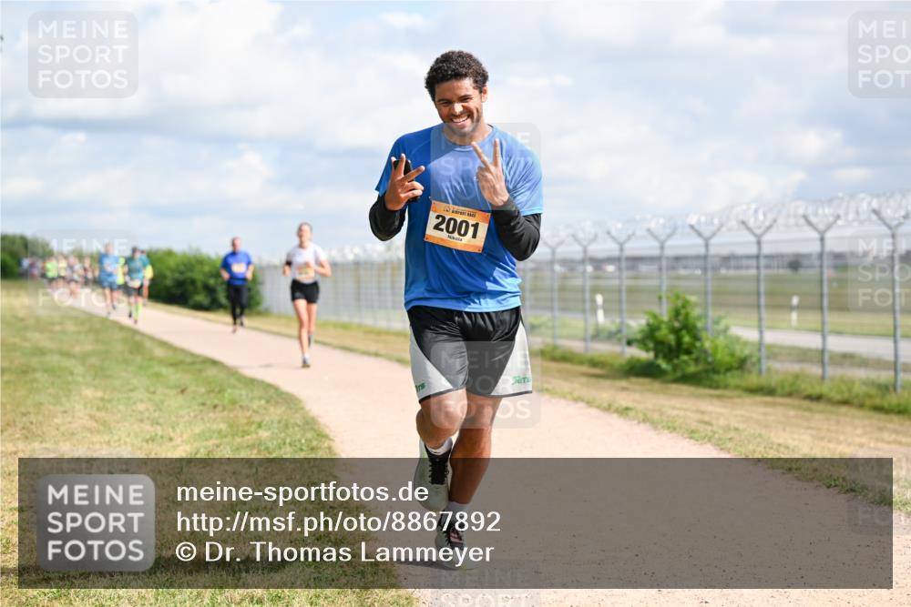 14.09.2025 - Airport Race Dr. Thomas Lammeyer http://msf.ph/oto/8867892 14.09.2025 12:10:34 Laufen 2001 meine-sportfotos.de