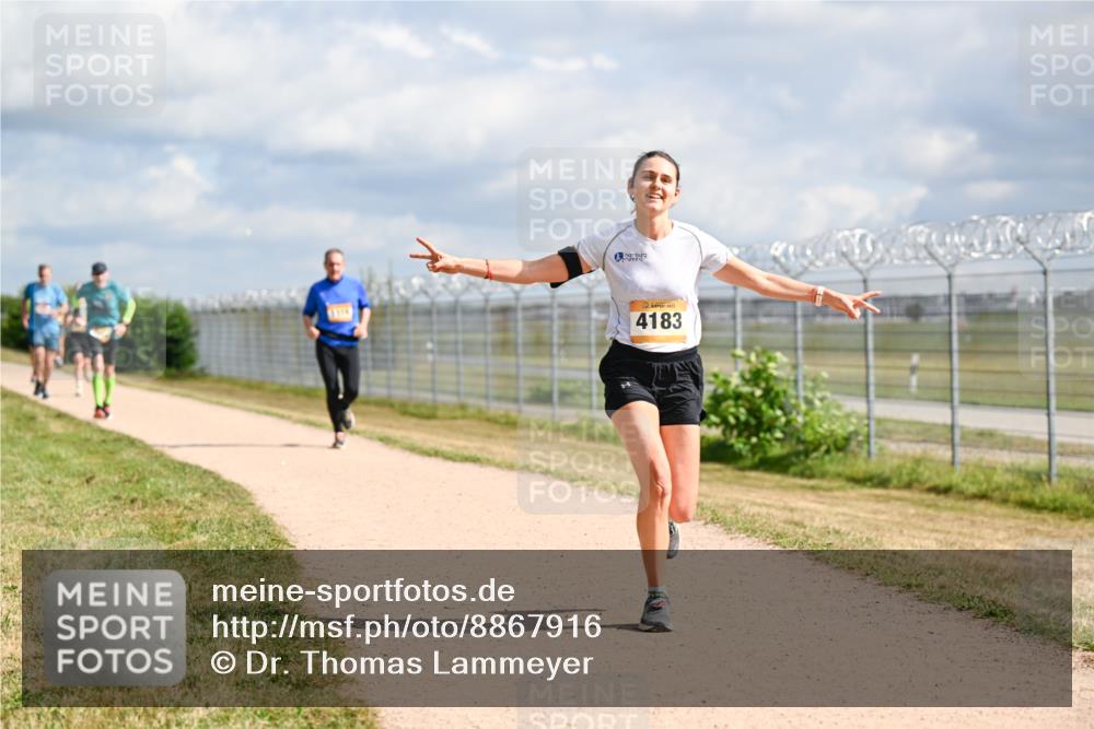 14.09.2025 - Airport Race Dr. Thomas Lammeyer http://msf.ph/oto/8867916 14.09.2025 12:10:38 Laufen 4183 meine-sportfotos.de