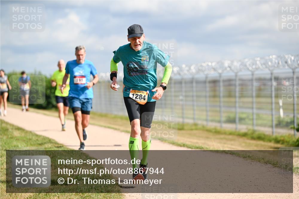14.09.2025 - Airport Race Dr. Thomas Lammeyer http://msf.ph/oto/8867944 14.09.2025 12:10:44 Laufen 1284 meine-sportfotos.de