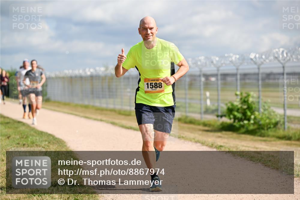 14.09.2025 - Airport Race Dr. Thomas Lammeyer http://msf.ph/oto/8867974 14.09.2025 12:10:50 Laufen 1588 meine-sportfotos.de