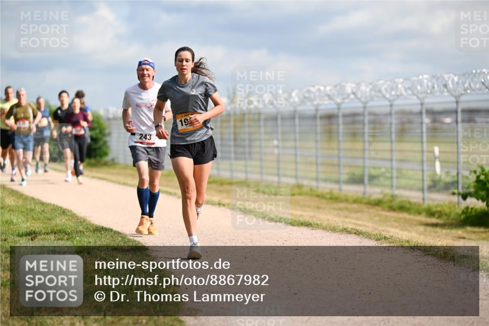 14.09.2025 - Airport Race Dr. Thomas Lammeyer http://msf.ph/oto/8867982 14.09.2025 12:10:53 Laufen 243, 19 meine-sportfotos.de