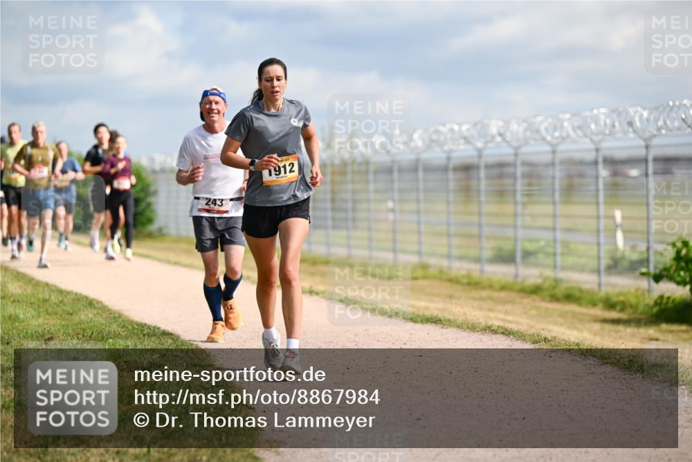 14.09.2025 - Airport Race Dr. Thomas Lammeyer http://msf.ph/oto/8867984 14.09.2025 12:10:53 Laufen 243, 1912 meine-sportfotos.de