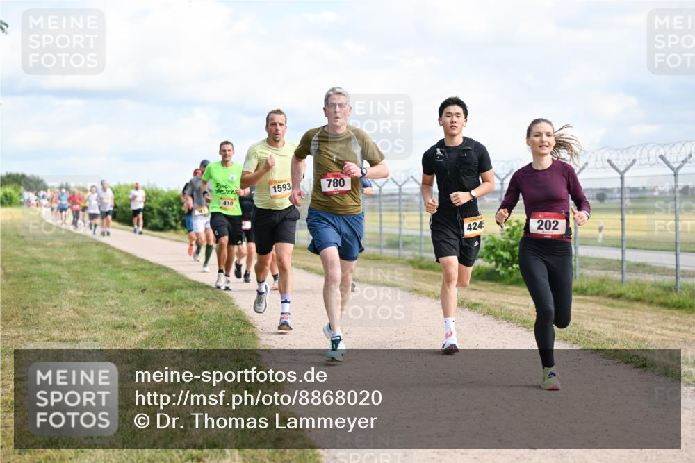 14.09.2025 - Airport Race Dr. Thomas Lammeyer http://msf.ph/oto/8868020 14.09.2025 12:11:01 Laufen 1593, 780, 410, 424, 202 meine-sportfotos.de