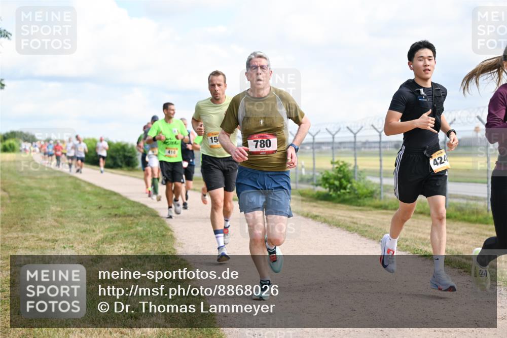 14.09.2025 - Airport Race Dr. Thomas Lammeyer http://msf.ph/oto/8868026 14.09.2025 12:11:02 Laufen 15, 780, 424 meine-sportfotos.de