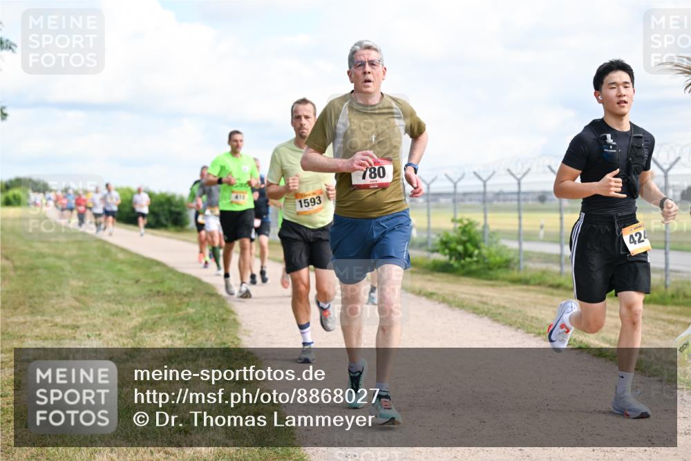 14.09.2025 - Airport Race Dr. Thomas Lammeyer http://msf.ph/oto/8868027 14.09.2025 12:11:02 Laufen 1593, 780, 424, 101534 meine-sportfotos.de