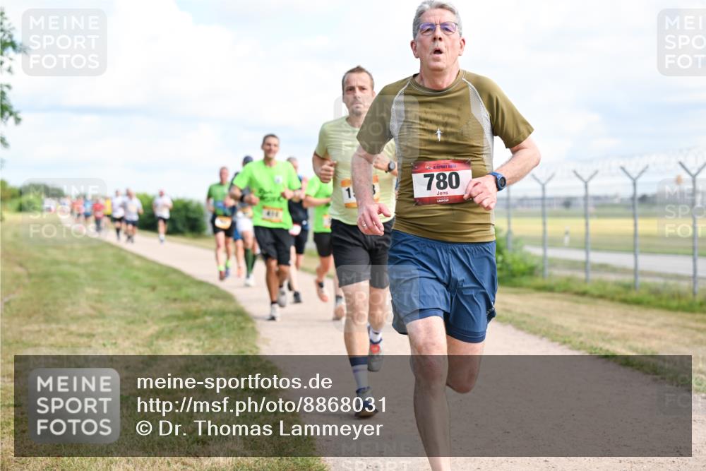 14.09.2025 - Airport Race Dr. Thomas Lammeyer http://msf.ph/oto/8868031 14.09.2025 12:11:03 Laufen 416, 780 meine-sportfotos.de
