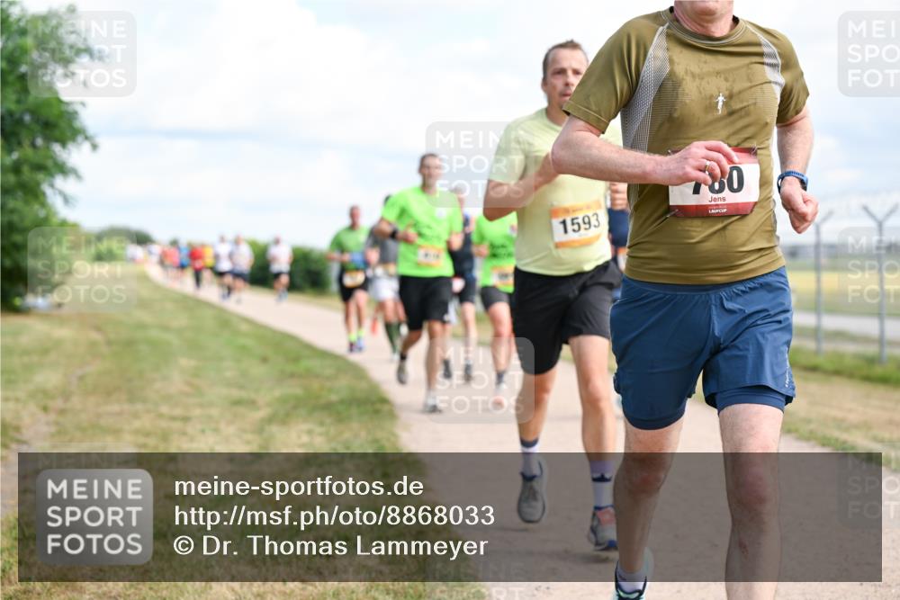 14.09.2025 - Airport Race Dr. Thomas Lammeyer http://msf.ph/oto/8868033 14.09.2025 12:11:03 Laufen 1593, 80 meine-sportfotos.de