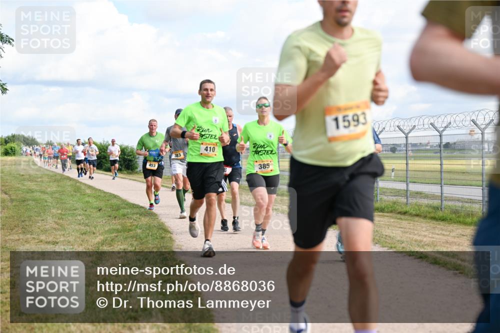 14.09.2025 - Airport Race Dr. Thomas Lammeyer http://msf.ph/oto/8868036 14.09.2025 12:11:04 Laufen 1593, 410, 383, 453, 385 meine-sportfotos.de