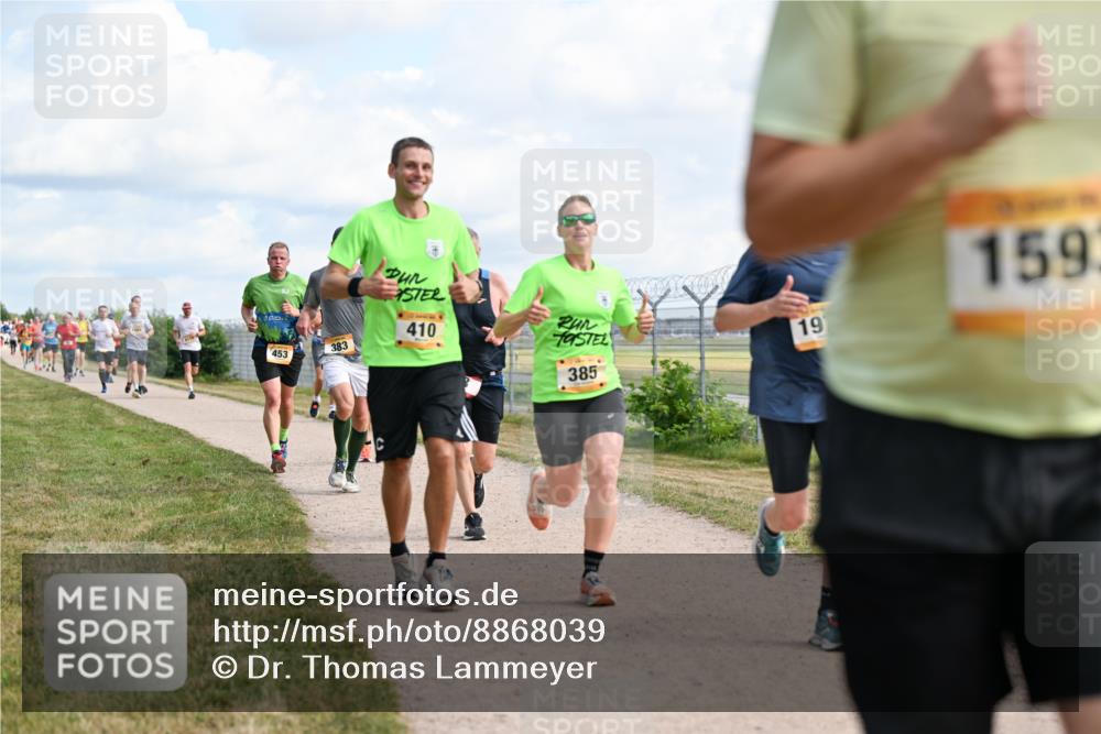 14.09.2025 - Airport Race Dr. Thomas Lammeyer http://msf.ph/oto/8868039 14.09.2025 12:11:04 Laufen 453, 159, 410, 383, 19, 385 meine-sportfotos.de