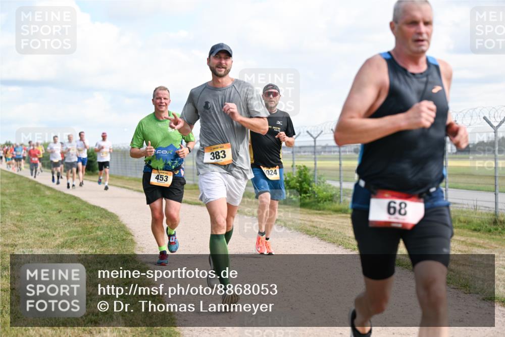 14.09.2025 - Airport Race Dr. Thomas Lammeyer http://msf.ph/oto/8868053 14.09.2025 12:11:07 Laufen 383, 453, 17, 2016, 1024, 68 meine-sportfotos.de