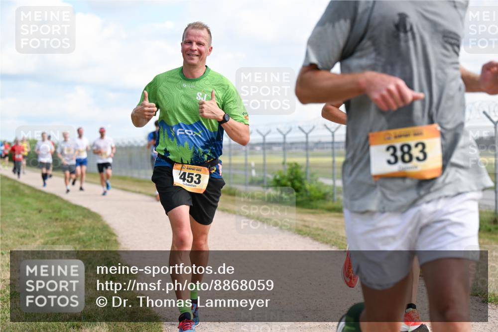 14.09.2025 - Airport Race Dr. Thomas Lammeyer http://msf.ph/oto/8868059 14.09.2025 12:11:08 Laufen 453, 200, 383 meine-sportfotos.de
