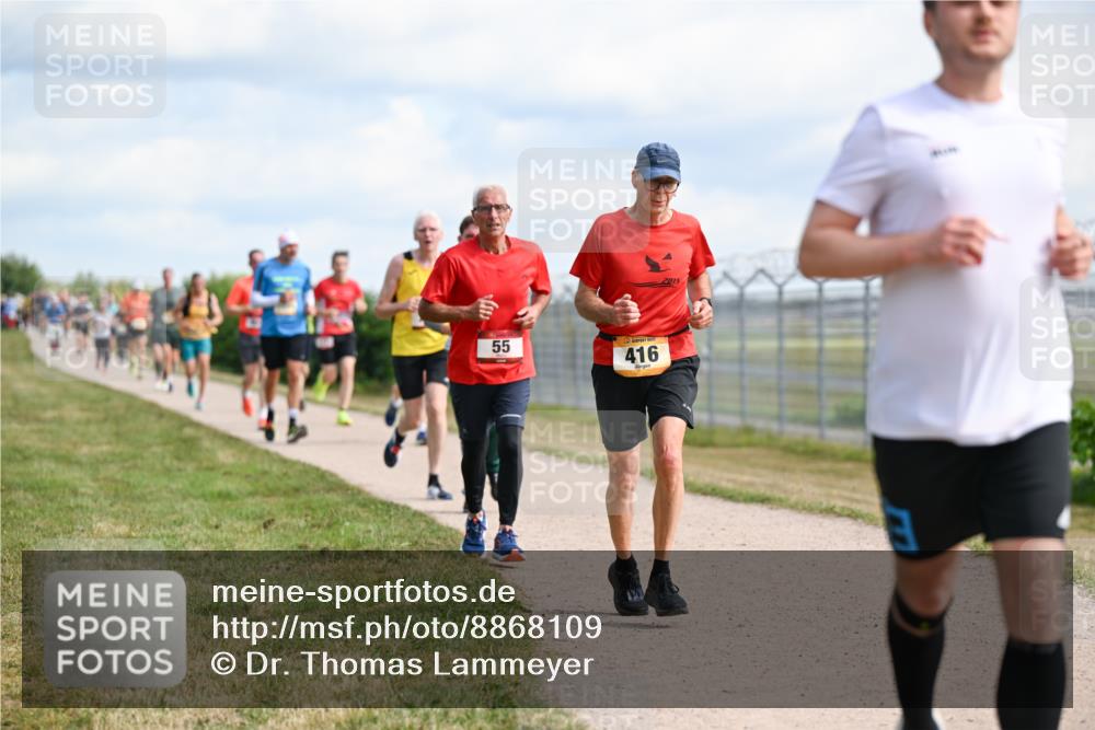 14.09.2025 - Airport Race Dr. Thomas Lammeyer http://msf.ph/oto/8868109 14.09.2025 12:11:17 Laufen 55, 416, 2015 meine-sportfotos.de