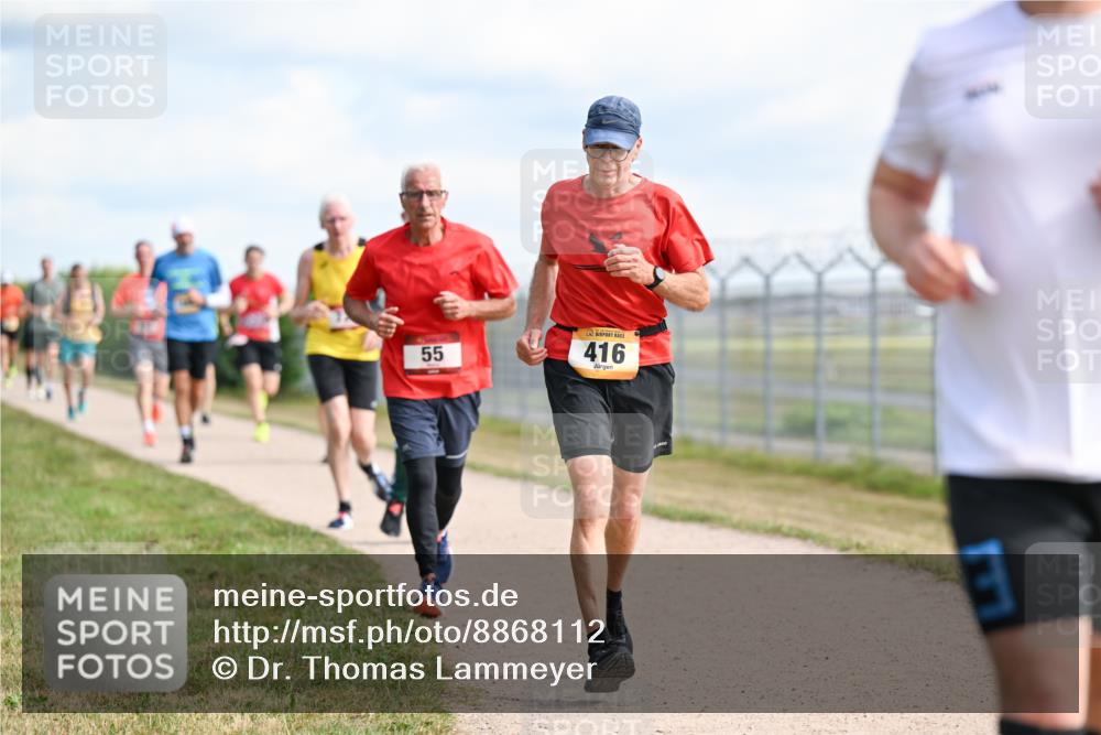 14.09.2025 - Airport Race Dr. Thomas Lammeyer http://msf.ph/oto/8868112 14.09.2025 12:11:17 Laufen 55, 416 meine-sportfotos.de