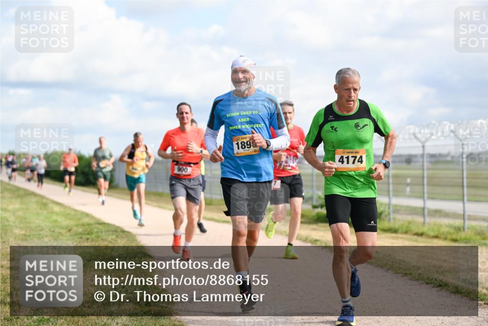 14.09.2025 - Airport Race Dr. Thomas Lammeyer http://msf.ph/oto/8868155 14.09.2025 12:11:24 Laufen 900, 50, 189, 4174 meine-sportfotos.de