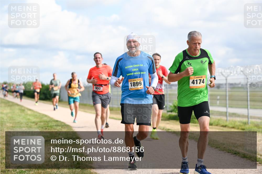 14.09.2025 - Airport Race Dr. Thomas Lammeyer http://msf.ph/oto/8868156 14.09.2025 12:11:24 Laufen 900, 50, 1899, 4174 meine-sportfotos.de