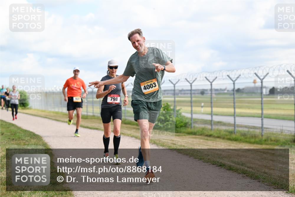 14.09.2025 - Airport Race Dr. Thomas Lammeyer http://msf.ph/oto/8868184 14.09.2025 12:11:31 Laufen 798, 4003 meine-sportfotos.de