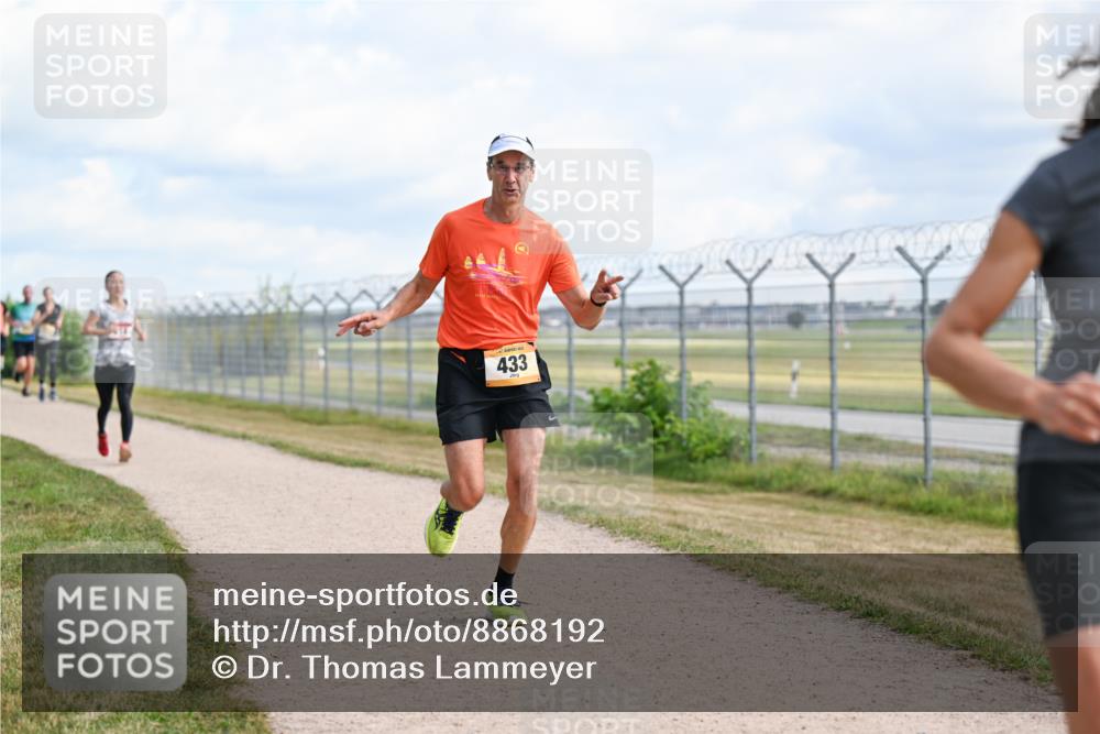 14.09.2025 - Airport Race Dr. Thomas Lammeyer http://msf.ph/oto/8868192 14.09.2025 12:11:33 Laufen 433 meine-sportfotos.de