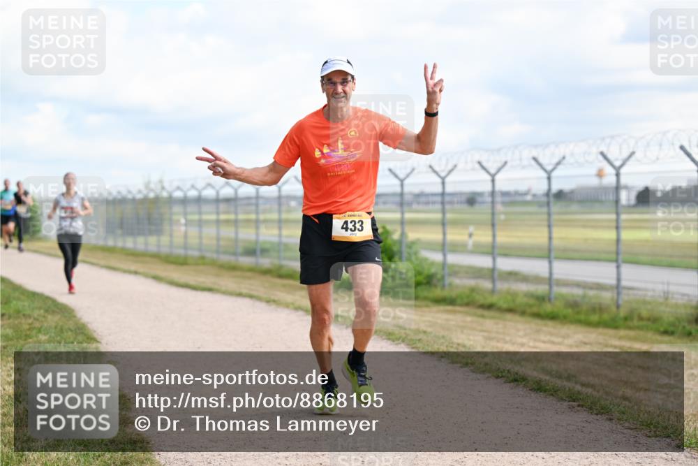14.09.2025 - Airport Race Dr. Thomas Lammeyer http://msf.ph/oto/8868195 14.09.2025 12:11:33 Laufen 433 meine-sportfotos.de