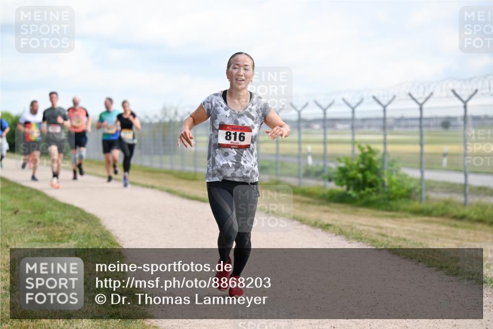 14.09.2025 - Airport Race Dr. Thomas Lammeyer http://msf.ph/oto/8868203 14.09.2025 12:11:37 Laufen 816 meine-sportfotos.de