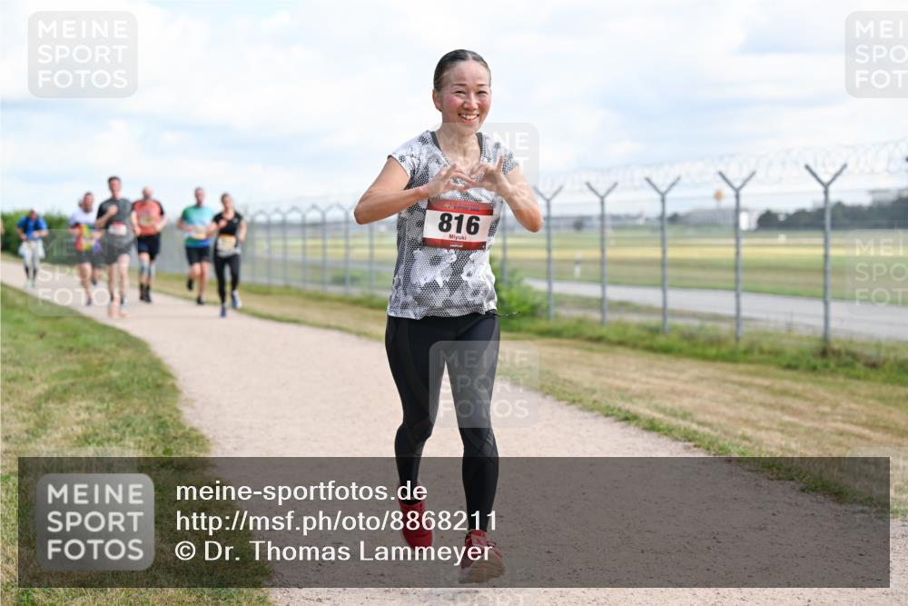 14.09.2025 - Airport Race Dr. Thomas Lammeyer http://msf.ph/oto/8868211 14.09.2025 12:11:38 Laufen 816 meine-sportfotos.de