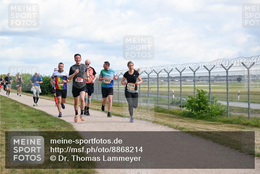 14.09.2025 - Airport Race Dr. Thomas Lammeyer http://msf.ph/oto/8868214 14.09.2025 12:11:39 Laufen 2048, 231, 12, 4253, 1210, 1210 meine-sportfotos.de
