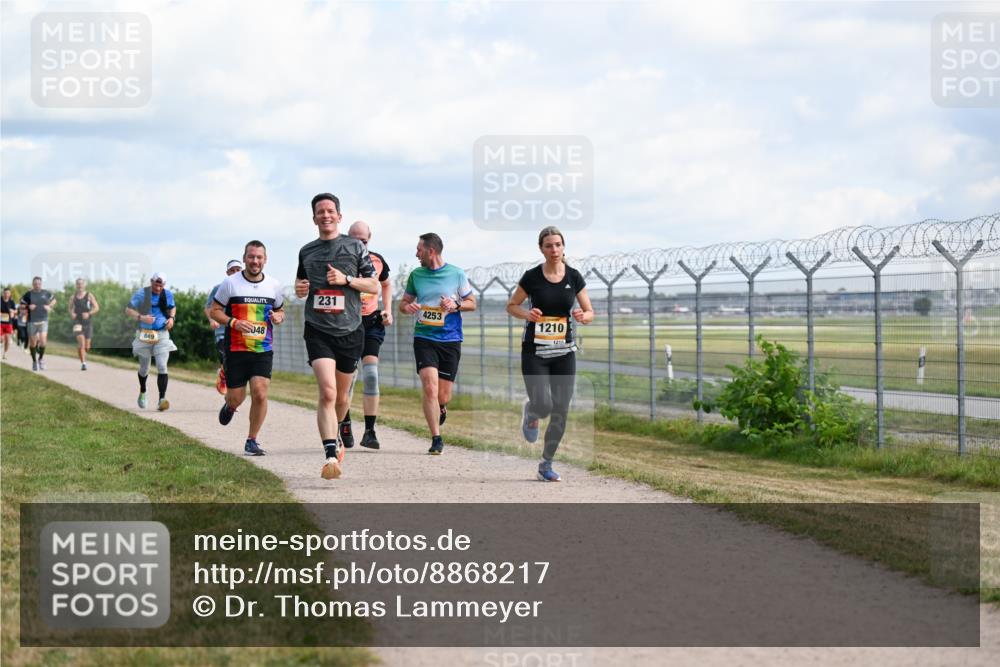 14.09.2025 - Airport Race Dr. Thomas Lammeyer http://msf.ph/oto/8868217 14.09.2025 12:11:40 Laufen 649, 048, 231, 4253, 1210, 1210 meine-sportfotos.de