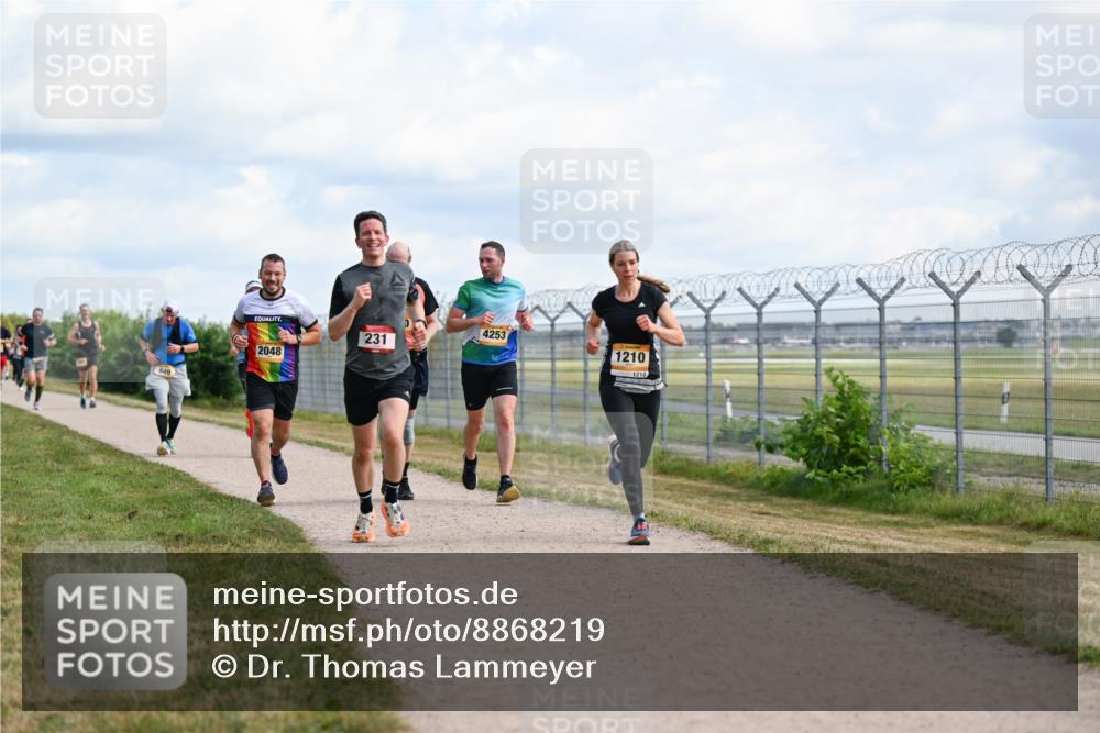 14.09.2025 - Airport Race Dr. Thomas Lammeyer http://msf.ph/oto/8868219 14.09.2025 12:11:40 Laufen 649, 231, 2048, 4253, 1210, 1210 meine-sportfotos.de