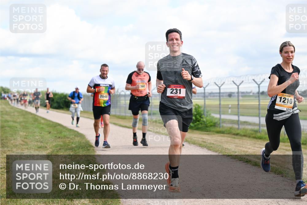 14.09.2025 - Airport Race Dr. Thomas Lammeyer http://msf.ph/oto/8868230 14.09.2025 12:11:43 Laufen 260, 2048, 231, 1210, 1210 meine-sportfotos.de