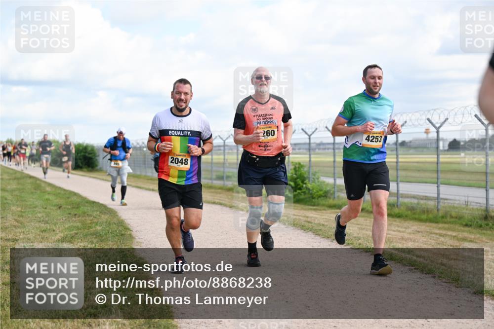 14.09.2025 - Airport Race Dr. Thomas Lammeyer http://msf.ph/oto/8868238 14.09.2025 12:11:44 Laufen 38, 260, 2048, 4253 meine-sportfotos.de